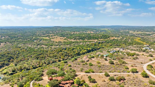 3212 Fall Creek Estates DR, Spicewood, TX 78669