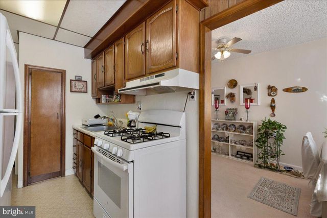 6621 WALKER ST, Philadelphia, PA 19135