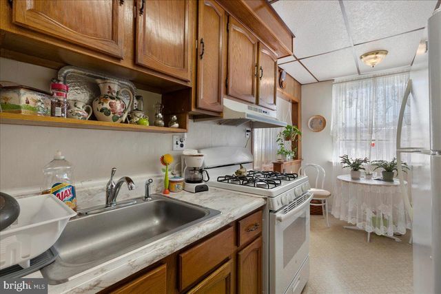 6621 WALKER ST, Philadelphia, PA 19135