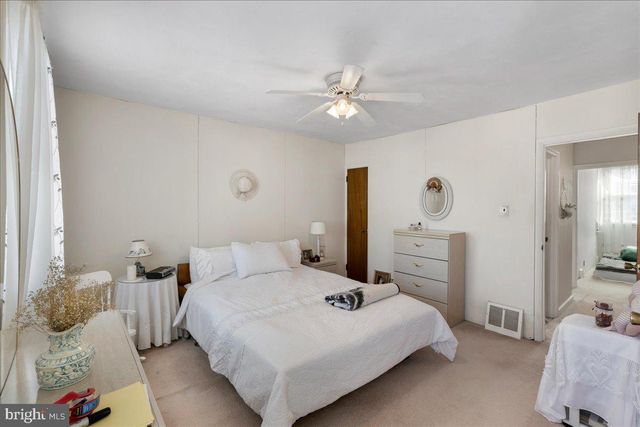 6621 WALKER ST, Philadelphia, PA 19135