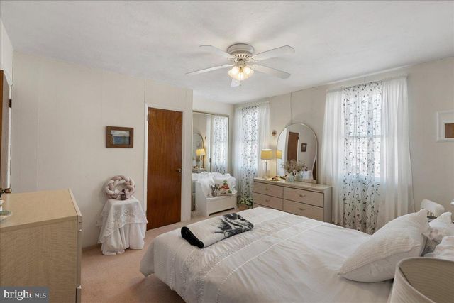 6621 WALKER ST, Philadelphia, PA 19135