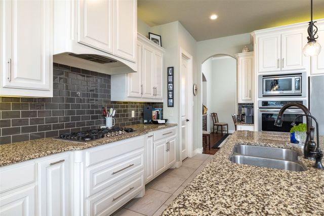 13350 Escalara Lane, Justin, TX 76247