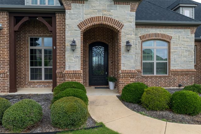 13350 Escalara Lane, Justin, TX 76247