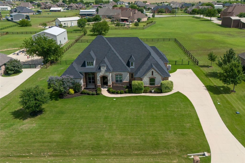 13350 Escalara Lane, Justin, TX 76247