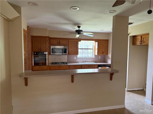 710 Camelia Avenue, Mcallen, TX 78501