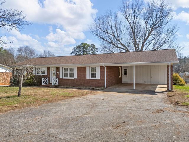 1313 Springfield Road, Boiling Springs, SC 29316
