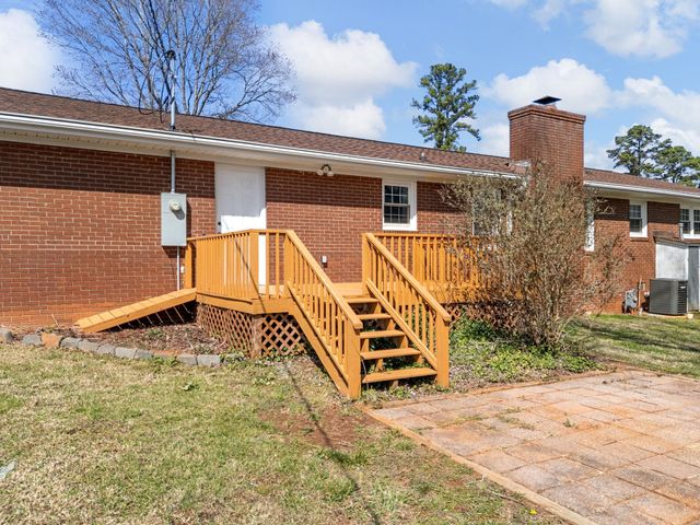 1313 Springfield Road, Boiling Springs, SC 29316