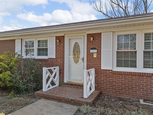 1313 Springfield Road, Boiling Springs, SC 29316