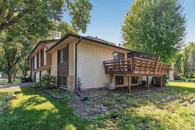 7735 York Lane N, Brooklyn Park, MN 55443