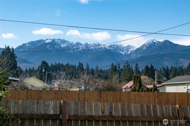 2367 E Fourth Avenue, Port Angeles, WA 98362