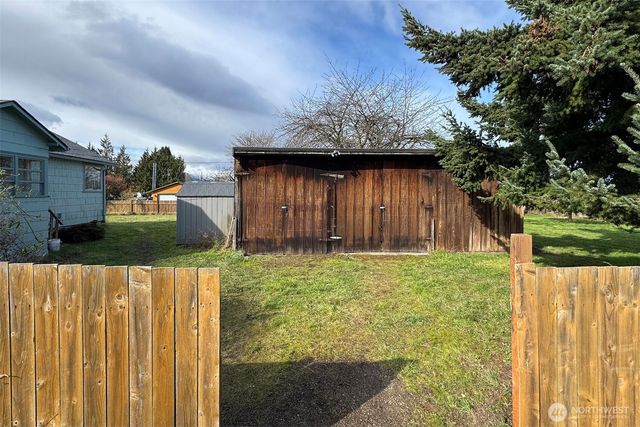 2367 E Fourth Avenue, Port Angeles, WA 98362