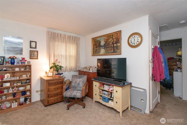 2367 E Fourth Avenue, Port Angeles, WA 98362