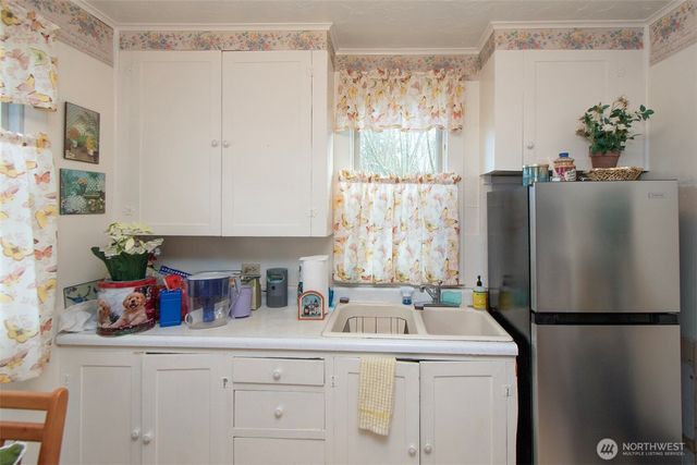 2367 E Fourth Avenue, Port Angeles, WA 98362