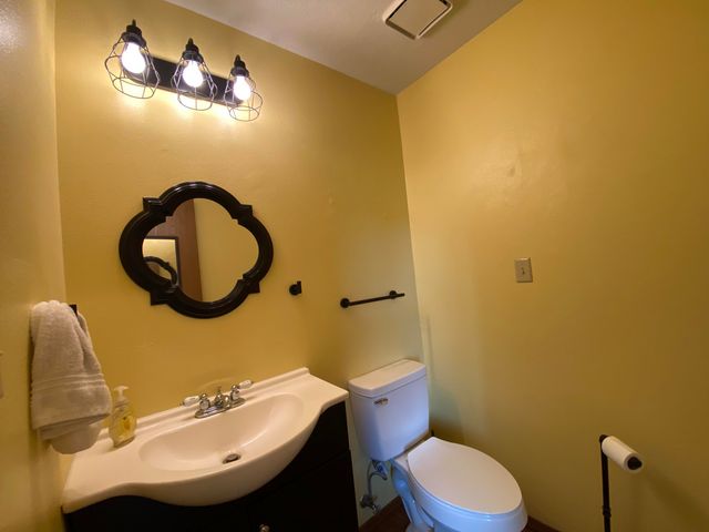 2122 P Street SW, Miami, OK 74354