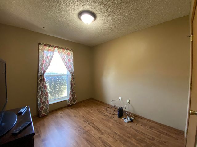 2122 P Street SW, Miami, OK 74354