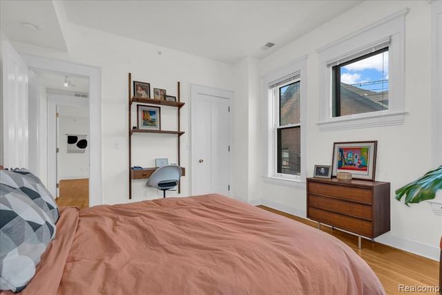 615 W Hancock St 202, Detroit, MI 48201