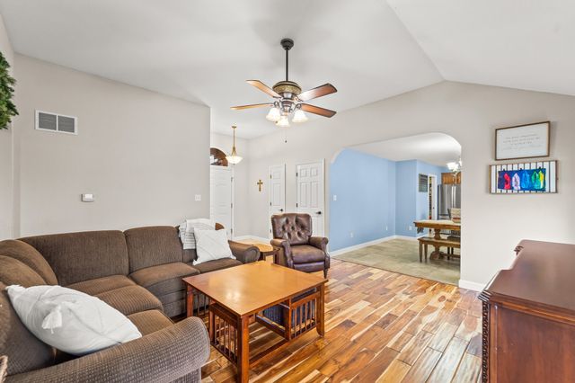 3733 SCARBOROUGH WAY, Jefferson City, MO 65109