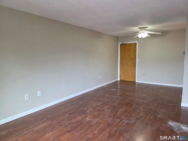 85 Niles Hill Road 13, New London, CT 06320