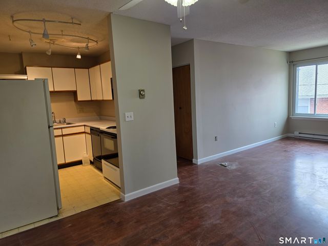 85 Niles Hill Road 13, New London, CT 06320