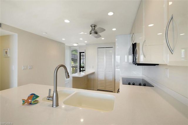 601 Seaview CT C506, Marco Island, FL 34145