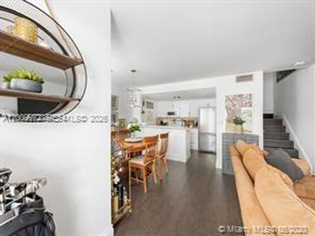 4590 SW 68th Ct Cir 8, Miami, FL 33155