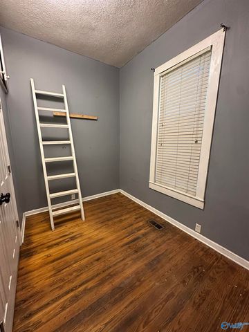 17 Sommersworth Avenue, Gadsden, AL 35904