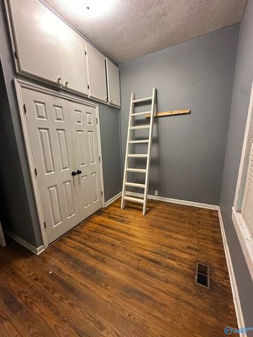 17 Sommersworth Avenue, Gadsden, AL 35904