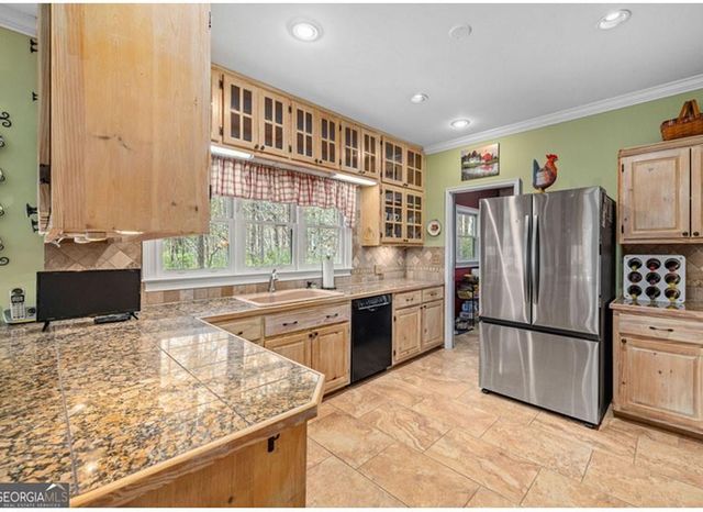 120 Hawks Nest, Sautee Nacoochee, GA 30571