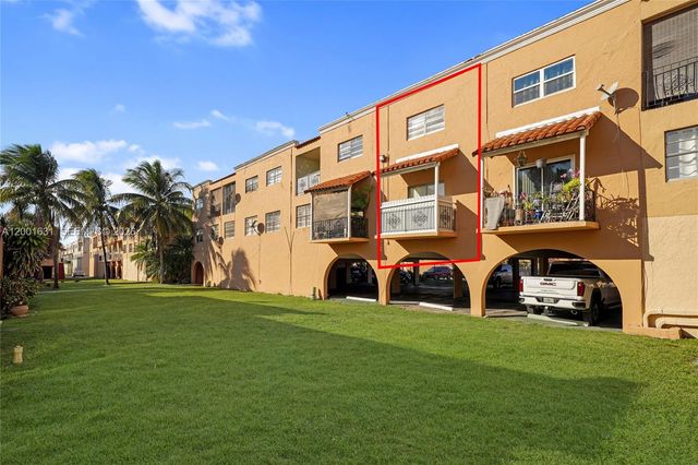 1305 W 53rd Street 429, Hialeah, FL 33012