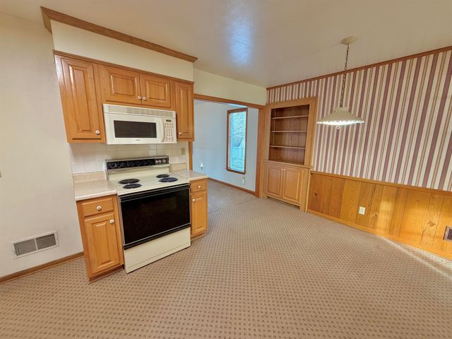 509 McNeil Ave, Point Pleasant, WV 25550