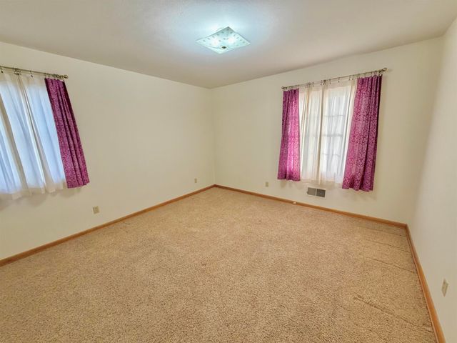 509 McNeil Ave, Point Pleasant, WV 25550