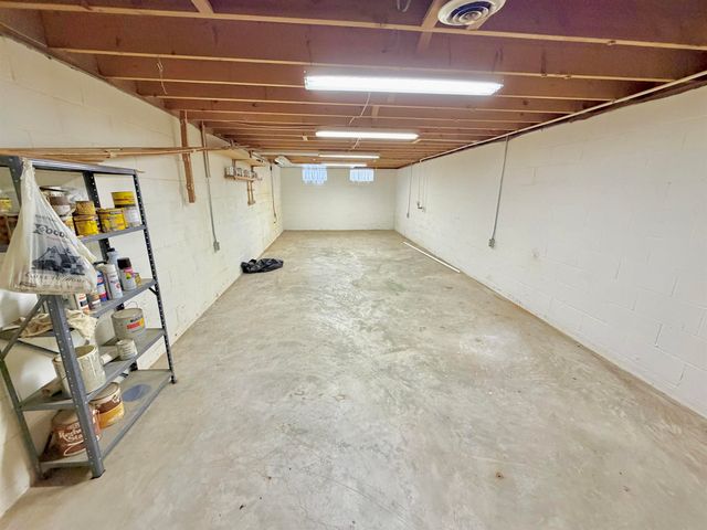 509 McNeil Ave, Point Pleasant, WV 25550