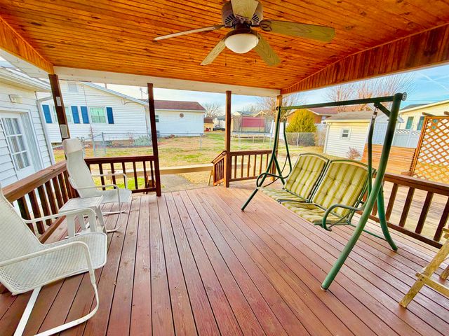 509 McNeil Ave, Point Pleasant, WV 25550