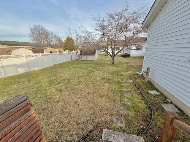 509 McNeil Ave, Point Pleasant, WV 25550