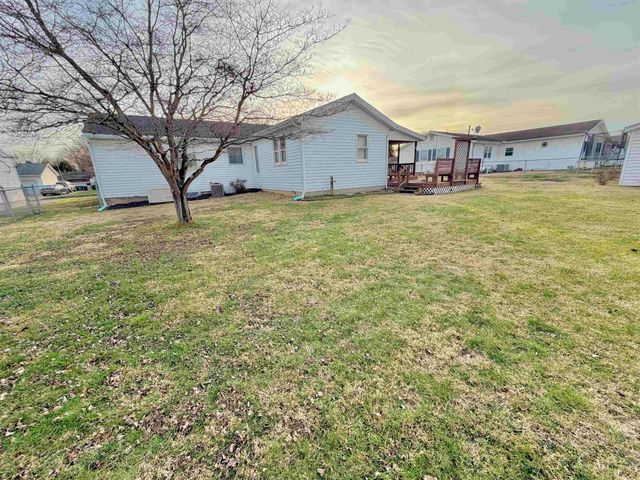 509 McNeil Ave, Point Pleasant, WV 25550