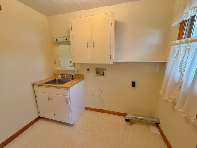 509 McNeil Ave, Point Pleasant, WV 25550