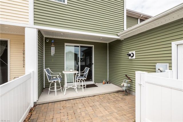 2205 Martlet LN, Virginia Beach, VA 23456
