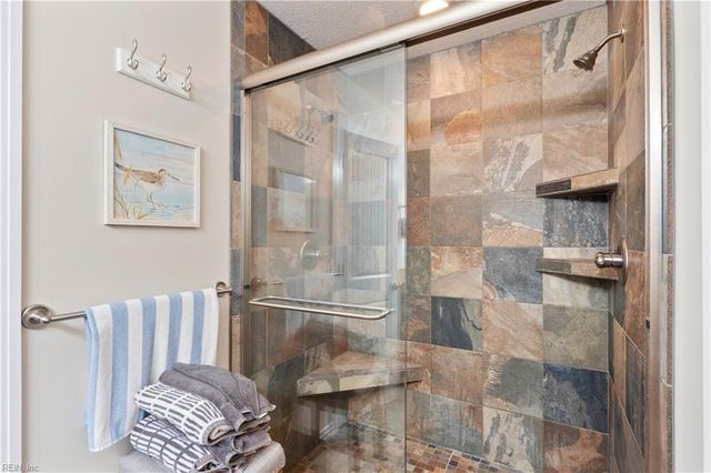 2205 Martlet LN, Virginia Beach, VA 23456