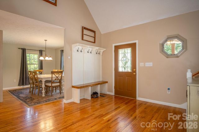 17 Squires Lane, Candler, NC 28715