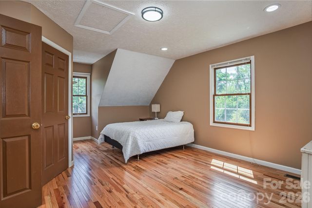 17 Squires Lane, Candler, NC 28715