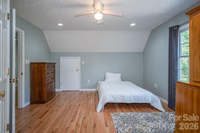 17 Squires Lane, Candler, NC 28715