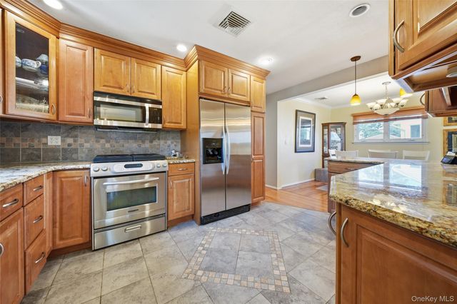 2650 Harvey Avenue, Oceanside, NY 11572