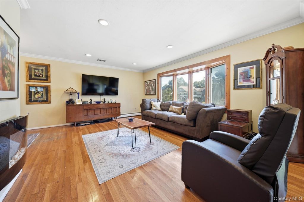 2650 Harvey Avenue, Oceanside, NY 11572 — photo 3