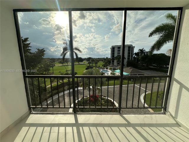6797 Willow Wood Dr 6043, Boca Raton, FL 33434