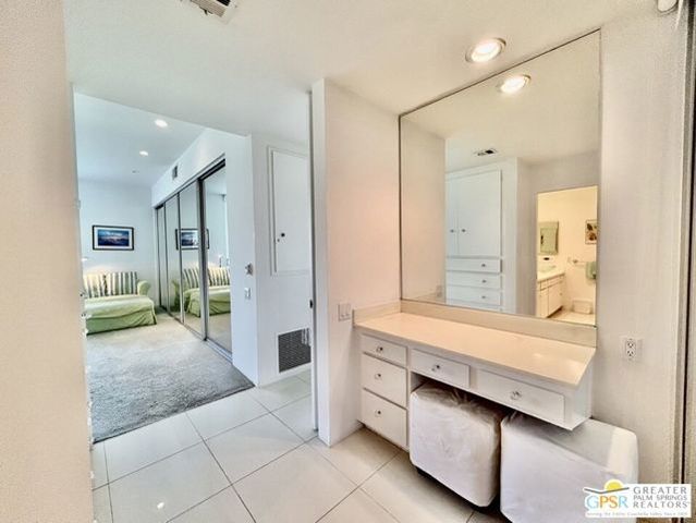 197 Desert Lakes Drive, Palm Springs, CA 92264