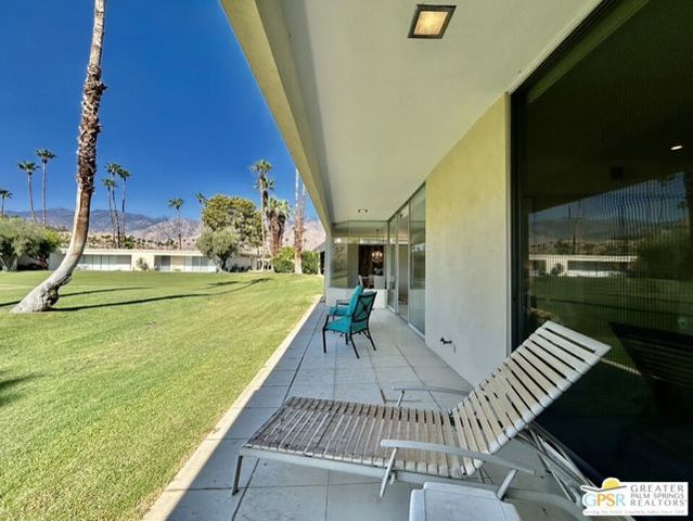 197 Desert Lakes Drive, Palm Springs, CA 92264