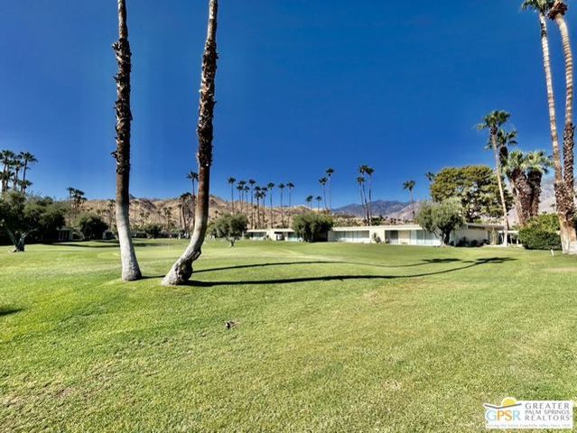 197 Desert Lakes Drive, Palm Springs, CA 92264