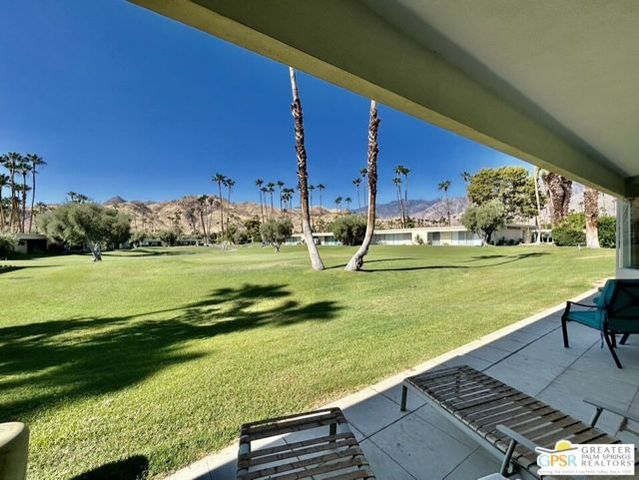 197 Desert Lakes Drive, Palm Springs, CA 92264