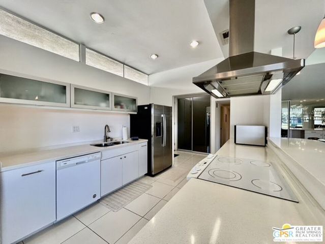 197 Desert Lakes Drive, Palm Springs, CA 92264