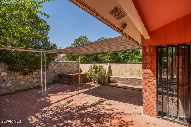 2009 Bobby Jones Drive A, El Paso, TX 79936